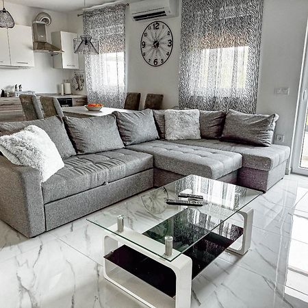 Brand New 2 Bed, 1 Bath Condo Zadar Exterior foto
